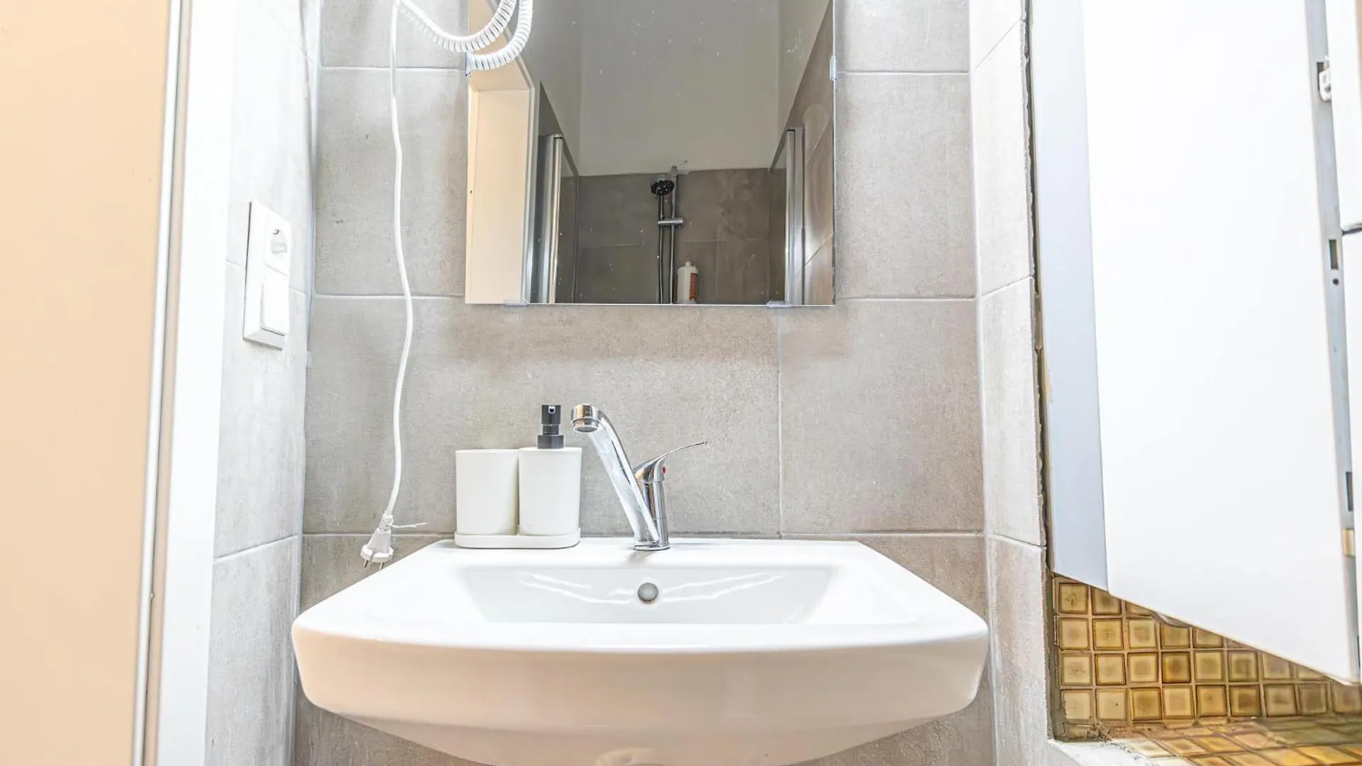 Cozy 3Br Apt For Up To 8P, 5Min To Kongresspark Wien 0*,  Österreich